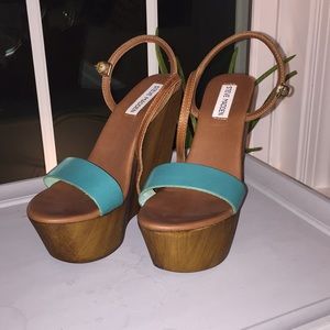Steve Madden wooden wedge platform w/ teal strap